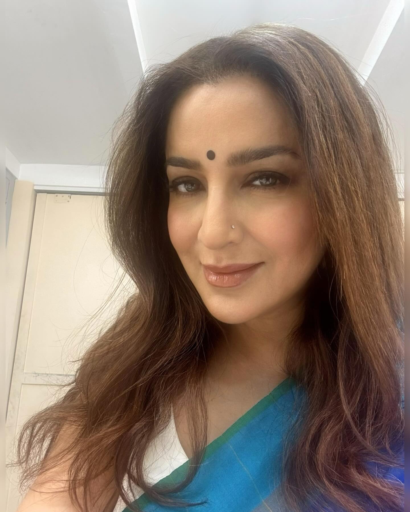 Tisca Chopra Embraces Timeless Saree Elegance Tisca Chopra dons a timeless saree, fusing rich heritage with contemporary chic allure!!