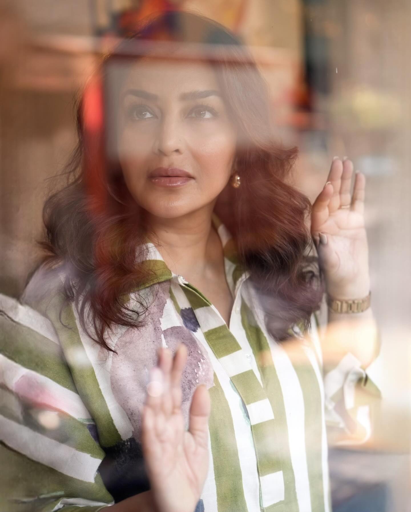 Tisca Chopra: Major Perspective Shift In Style Tisca Chopra shifts style boldly, a pivot captured exquisitely by Sarang on Instagram.!!