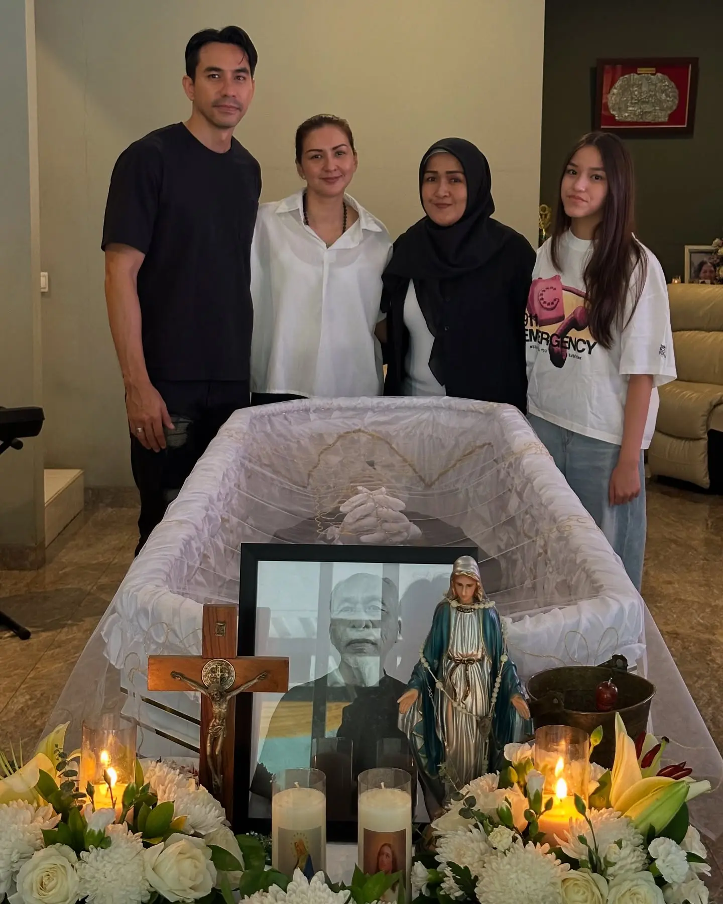 Tribute Service For Eyang