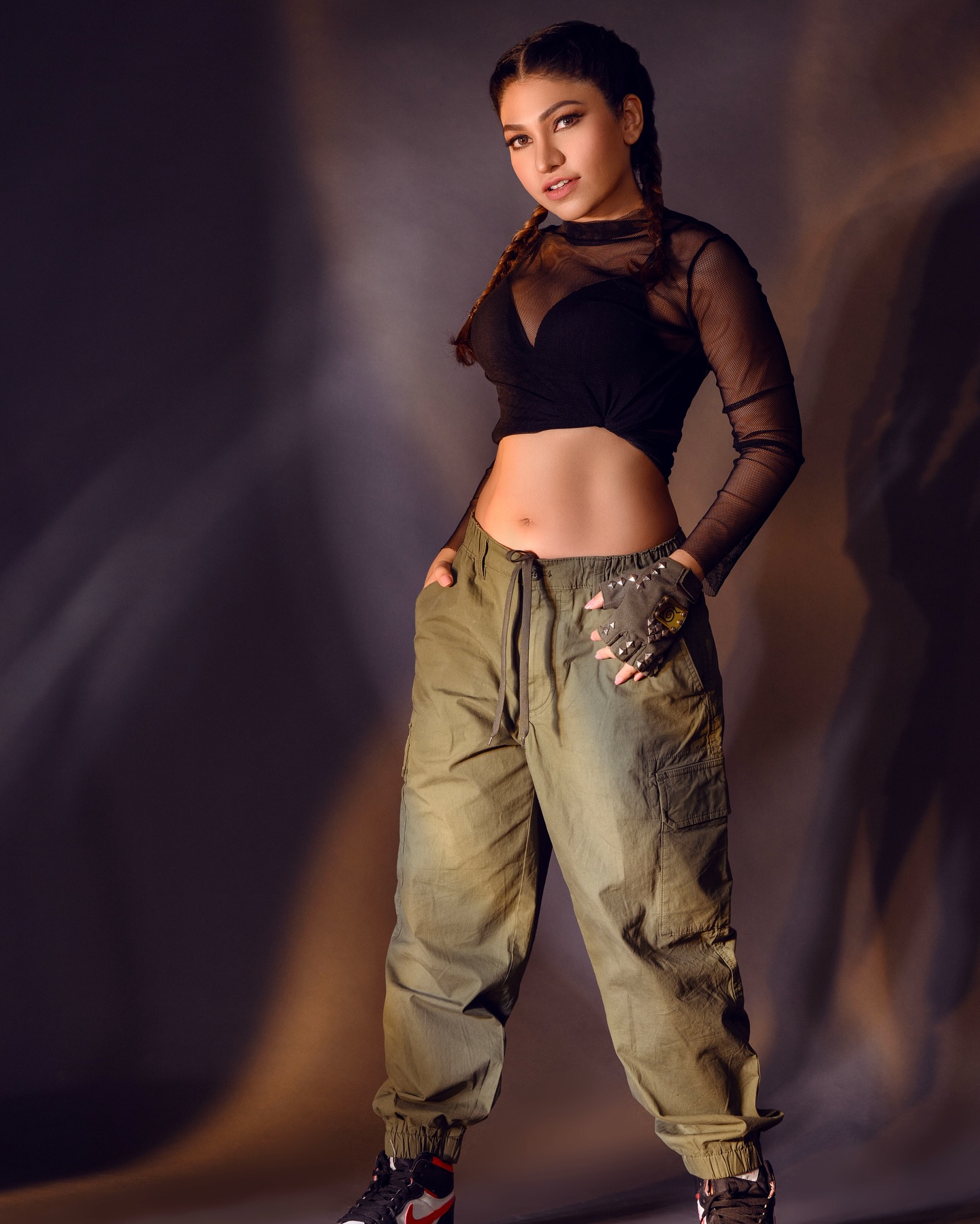 Tulsi Kumar Unveils New Drop ‘Pabbi’ Tulsi showcases her vibrant new track 'Pabbi' with a fresh style twist that excites fans!