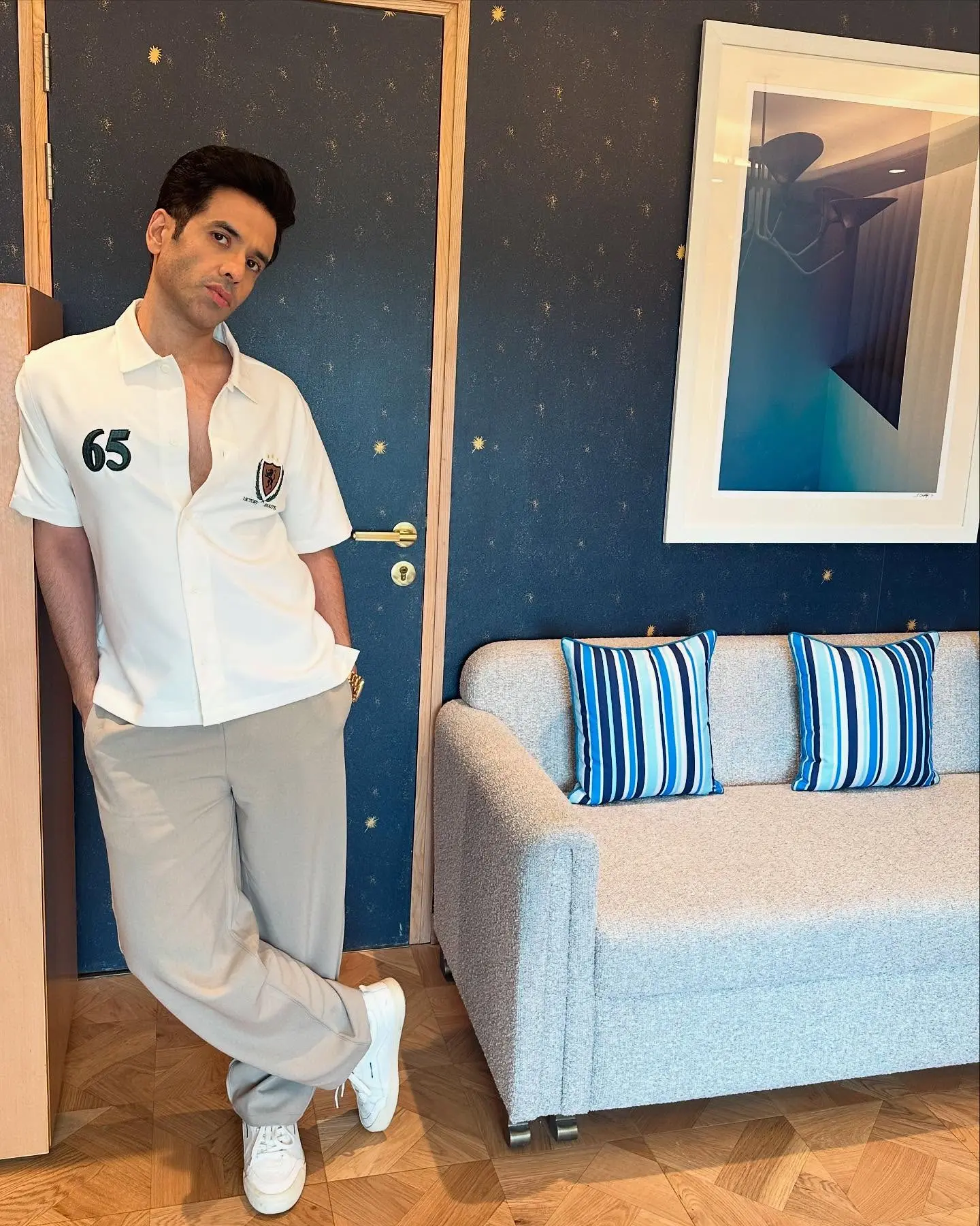 Tusshar Kapoor Posts Vague Instagram Update