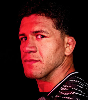 Experience live UFC action this Sunday 4:30 AM via Sony Sports Network & Sony LIV India!!!