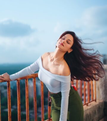 Urvashi Pardeshi Breezy Photoshoot