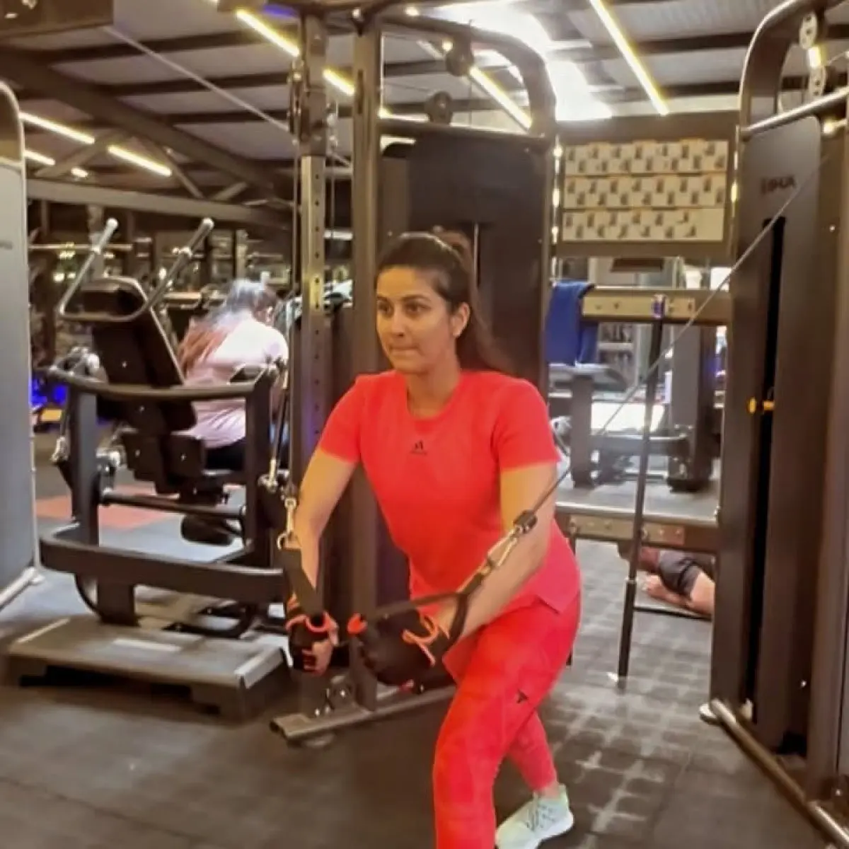 Vaidehi Parashurami Inspires With Monday Motivation Vaidehi delivers resilient motivation with unwavering focus and a bright, positive vibe!!!