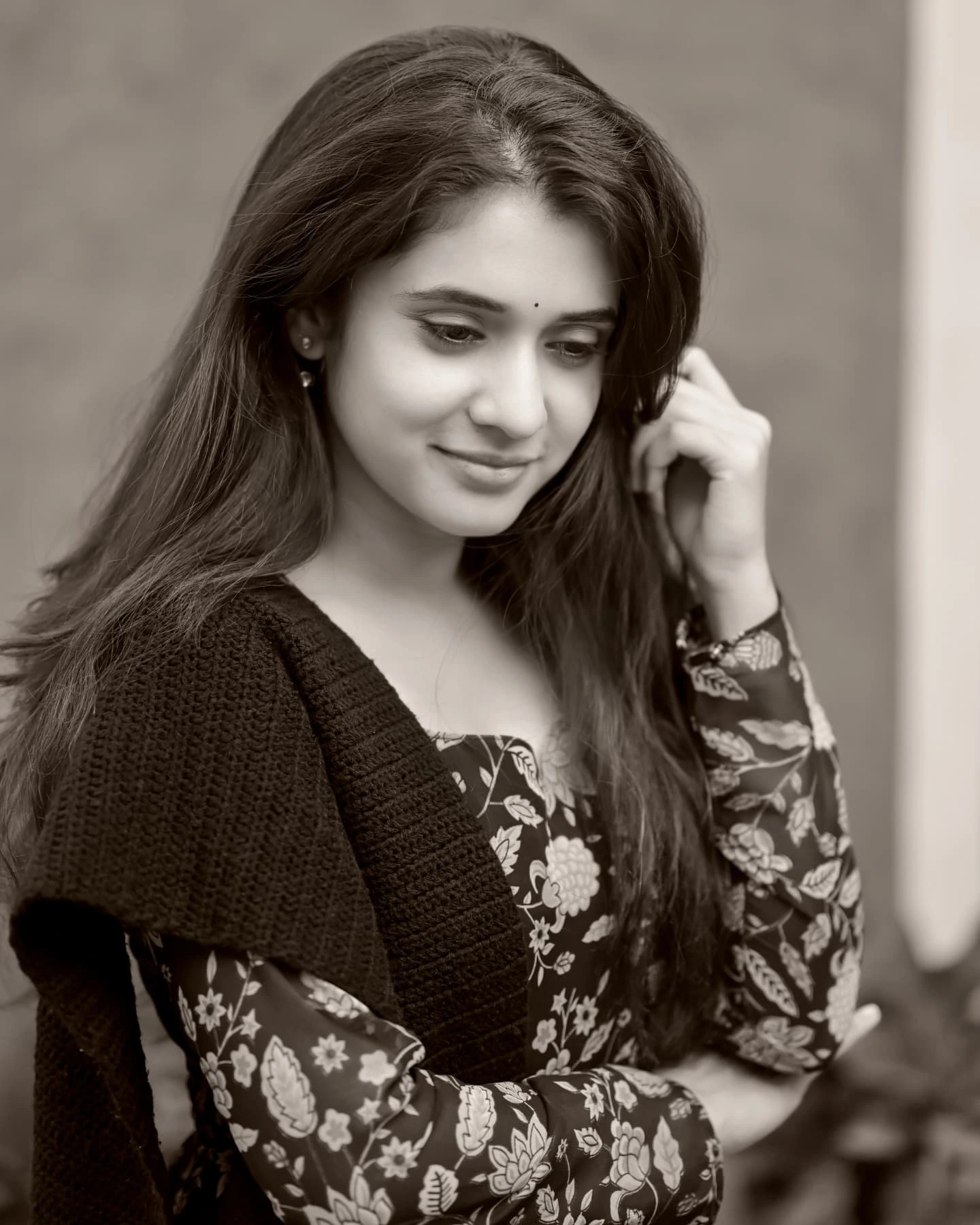 Vaishnavi Gaikwad Sparks Peaceful Vibe On Instagram Vaishnavi Gaikwad shares serene images, thanks to Ritesh for perfect clicks and calm vibes.
