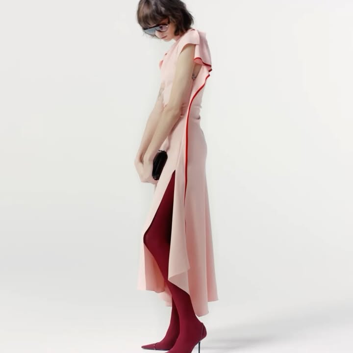 Vibrant Two-Tone Looks For New Season Dresses