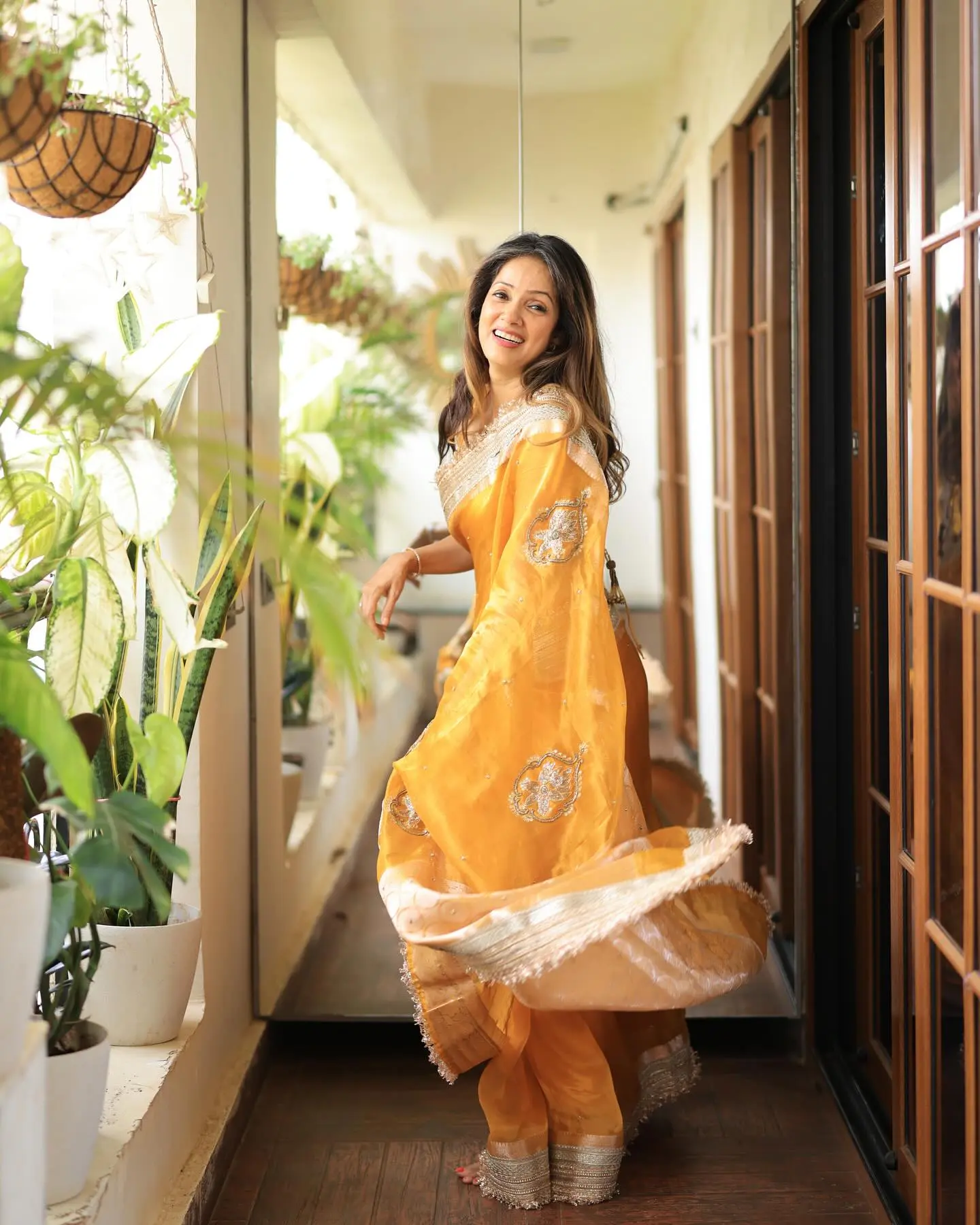 Vidya Malvade Revives Saree Trend On Sundays
