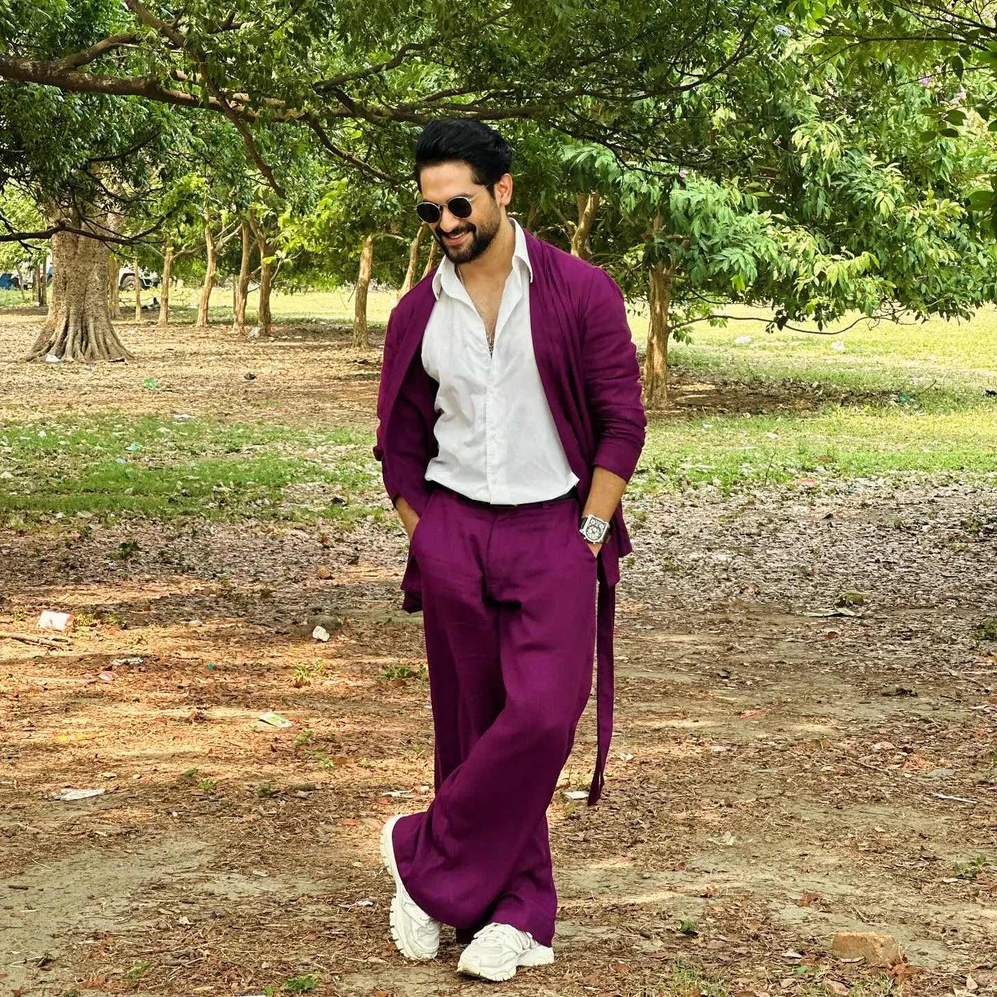 Vikram Chatterjee Stuns With Bold Makeup And Effortless Style Acclaimed Bengali actor unveils a chic, clean look in his latest Instagram style update!!