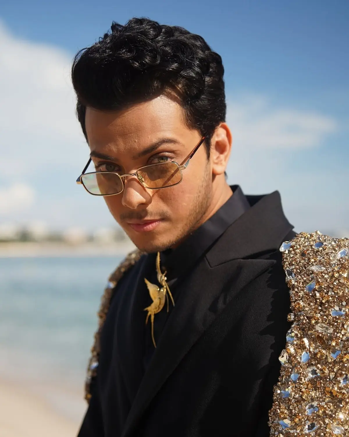 Vishal Jethwa Dazzles at Cannes Bollywood star Vishal Jethwa stuns on the red carpet alongside Janhvi Kapoor at Cannes!!!