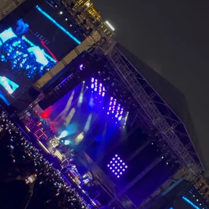 Waluscha De Sousa Celebrates Guns N’ Roses Rewind