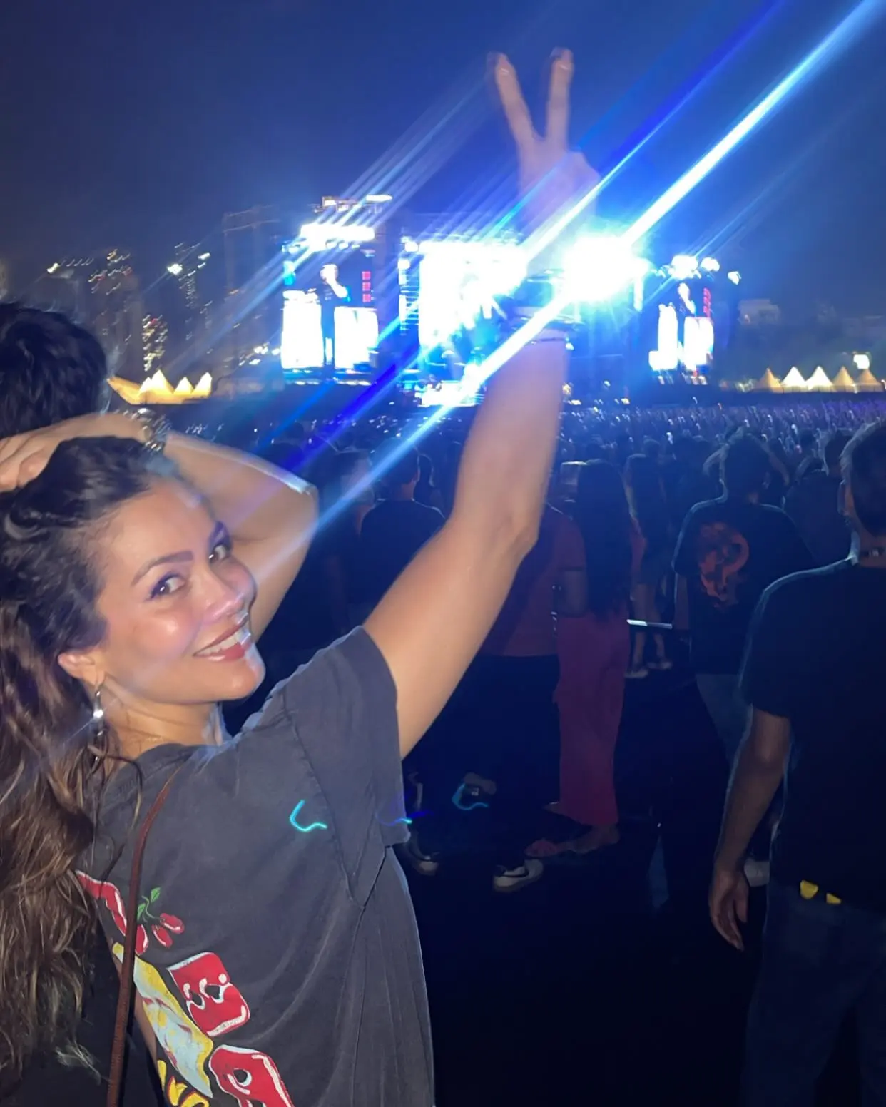 Waluscha De Sousa Celebrates Guns N’ Roses Rewind