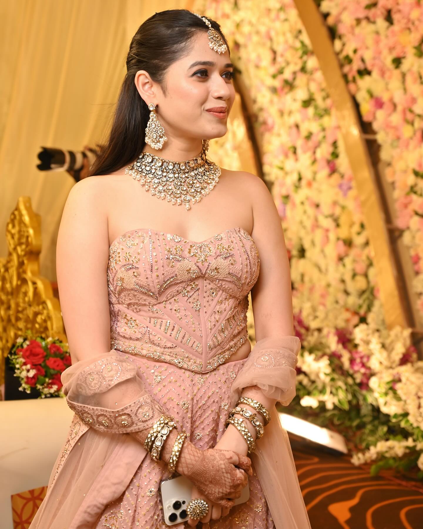 Wedding Moments: Jannat Zubair Rahmani's Stylish Wedding Dump