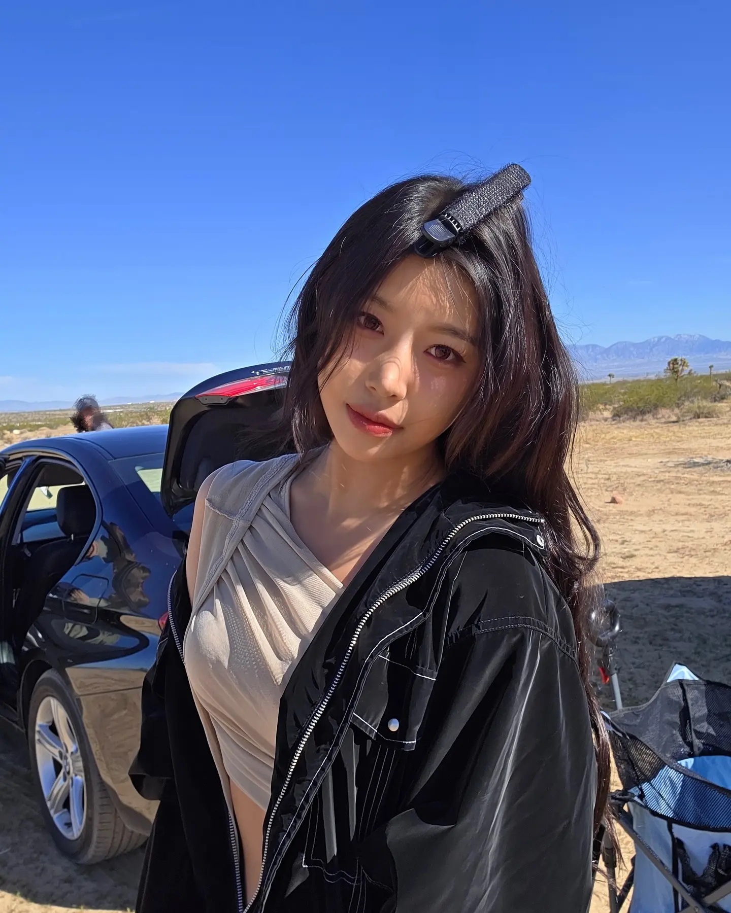 X:IN 엑신 Delivers Bold Social Media Message
