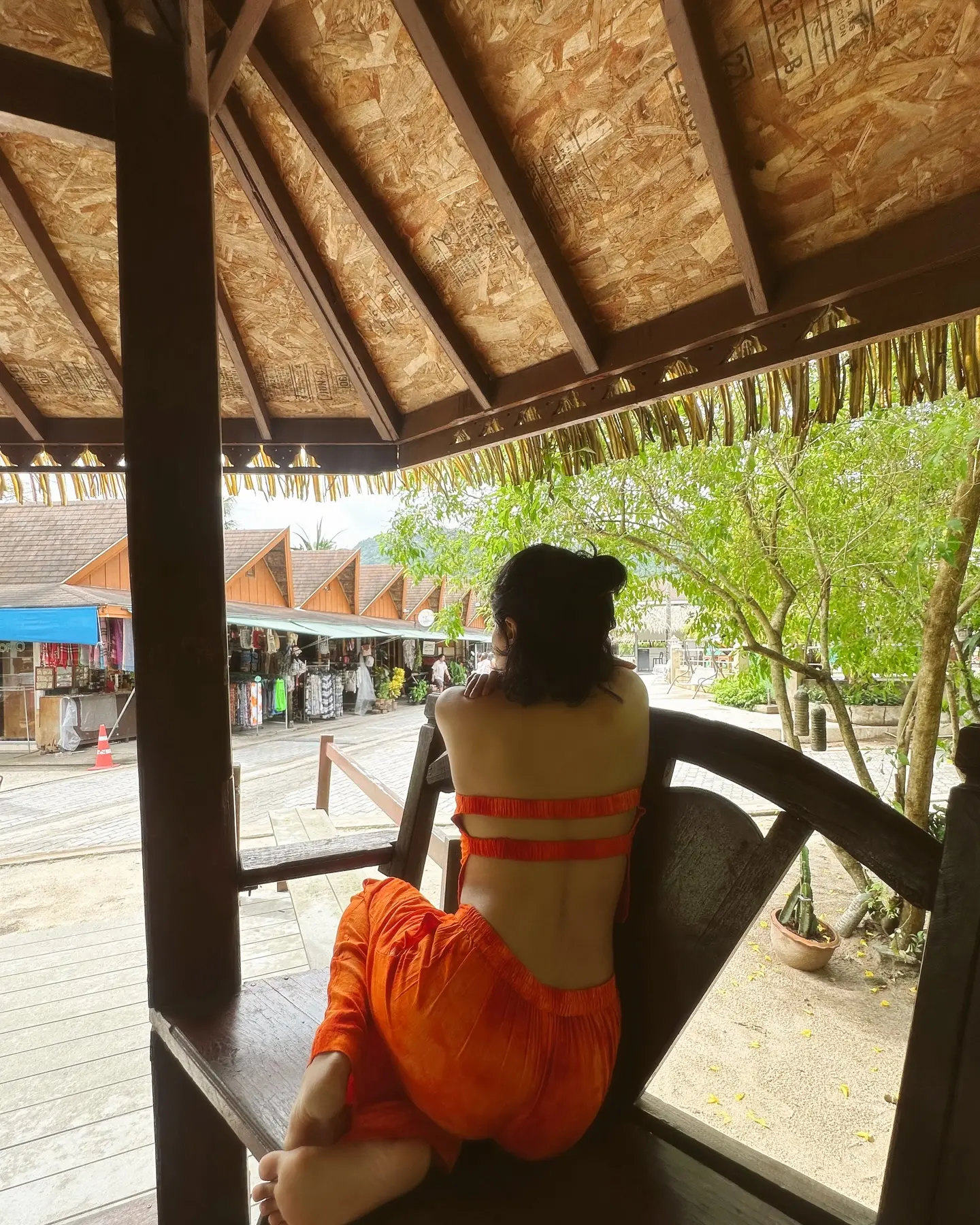 YK’s Birthday Trip: Live Vlog From Thailand Celebrity YK embarks on a vibrant birthday journey in Koh Tao, Thailand — live travel vibes