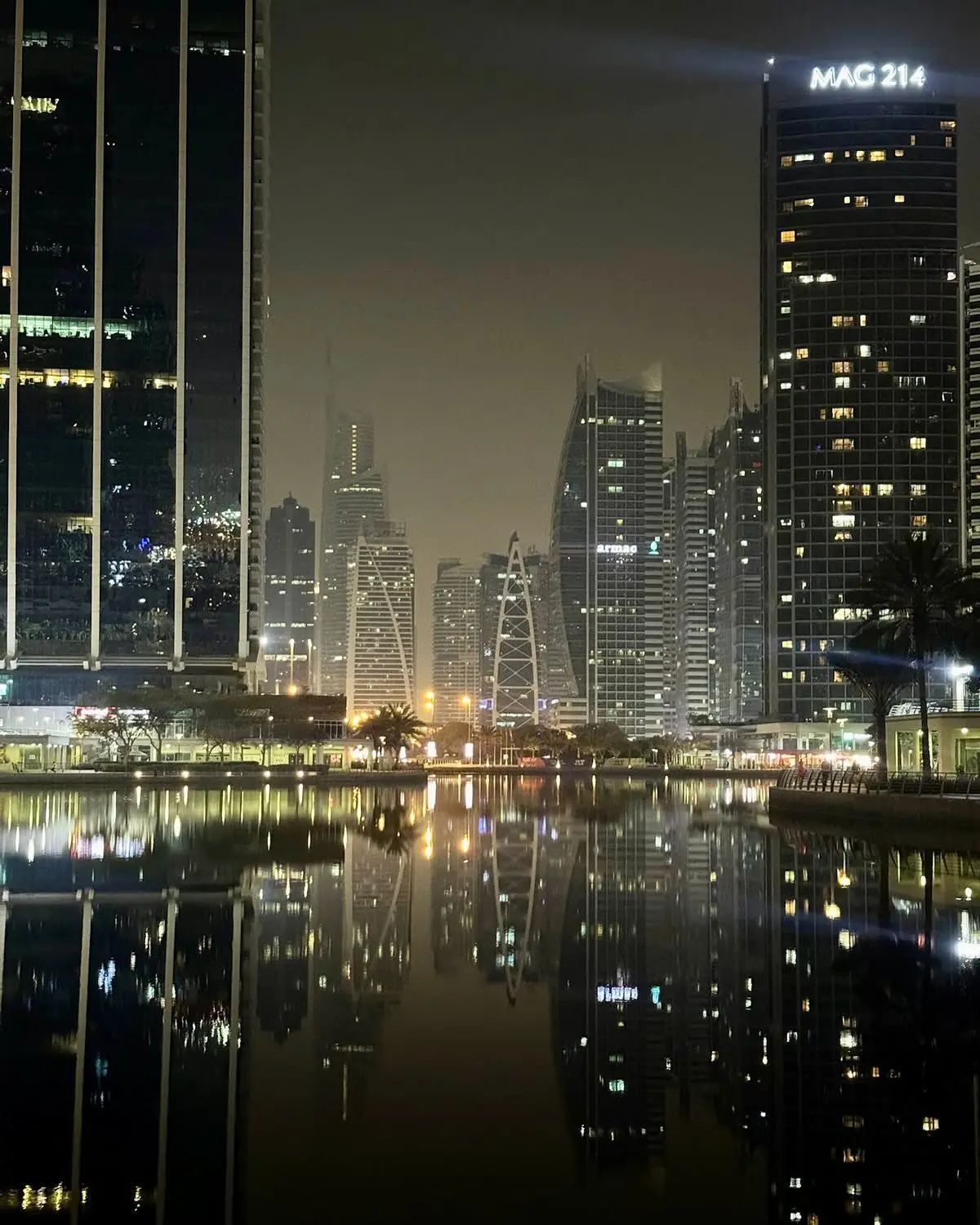 Yohani Dazzles In Dubai