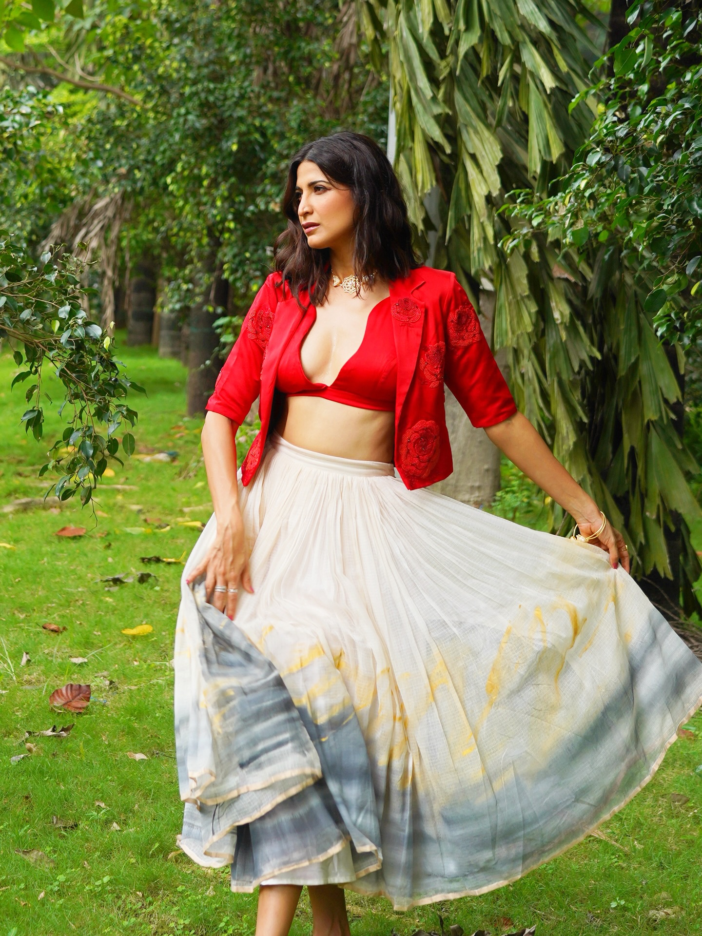 Aahana Kumra Stuns in Mesmerizing Photoshoot