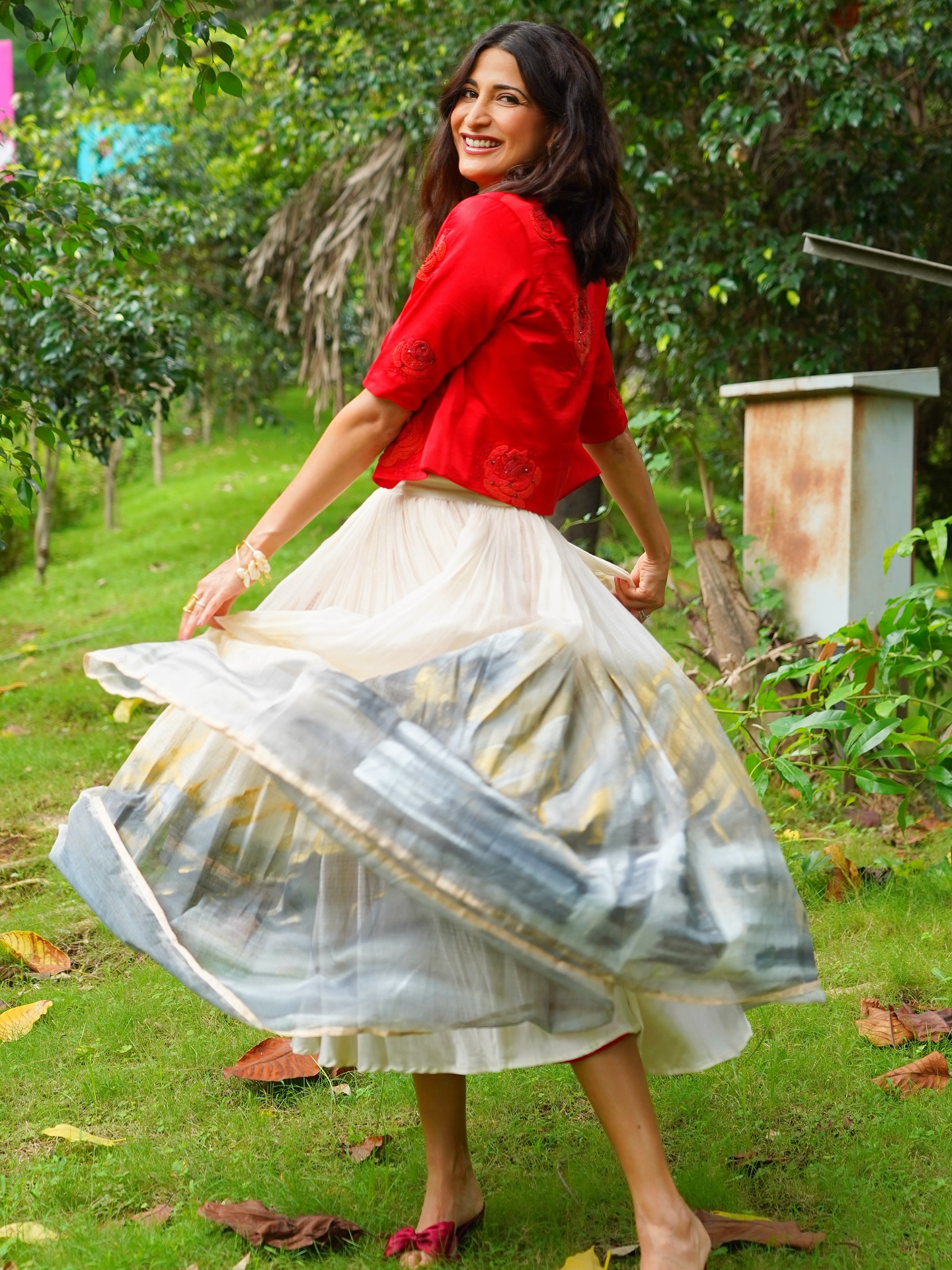 Aahana Kumra Stuns in Mesmerizing Photoshoot