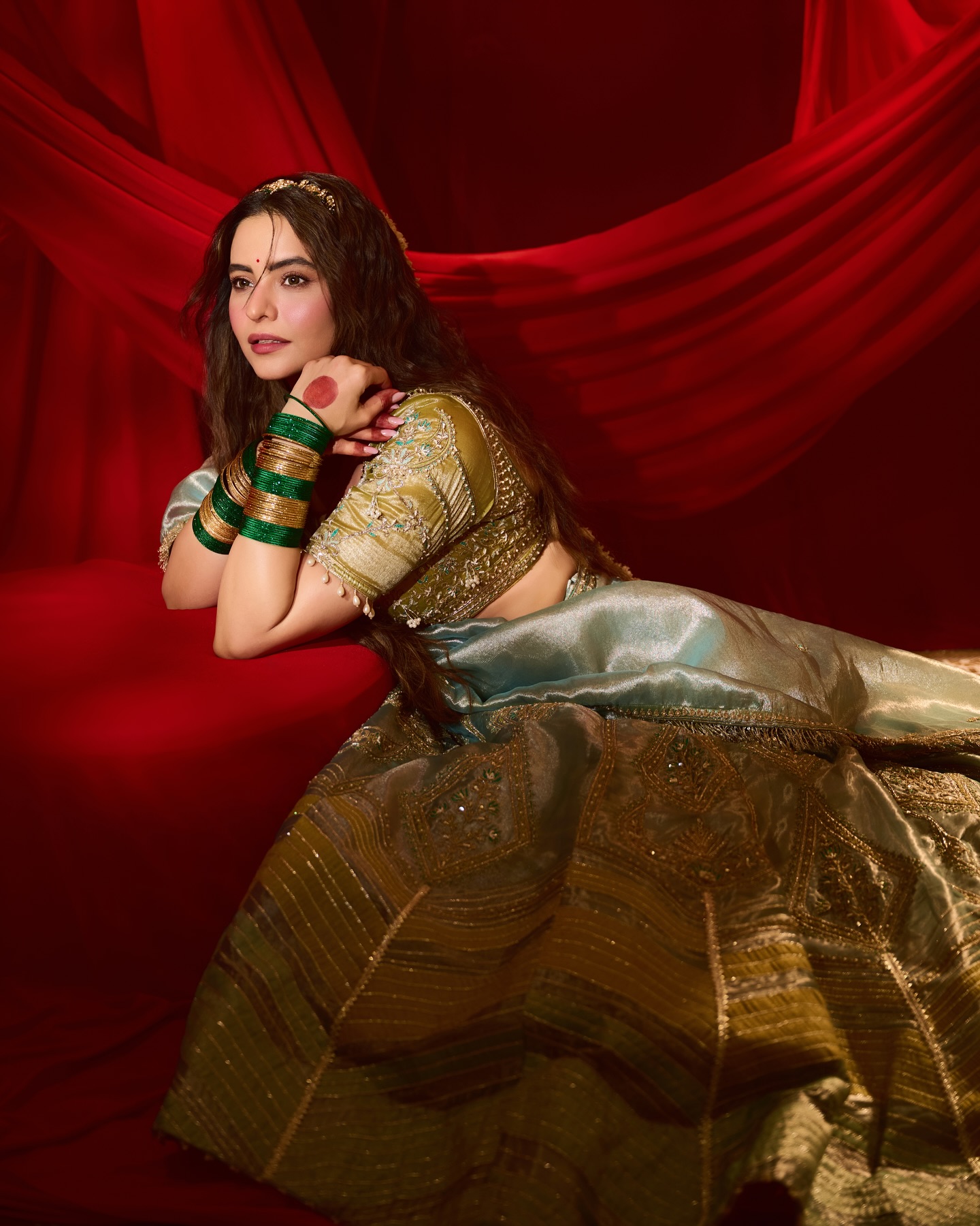 Aamna Sharif Shines In Chic Lehenga Look