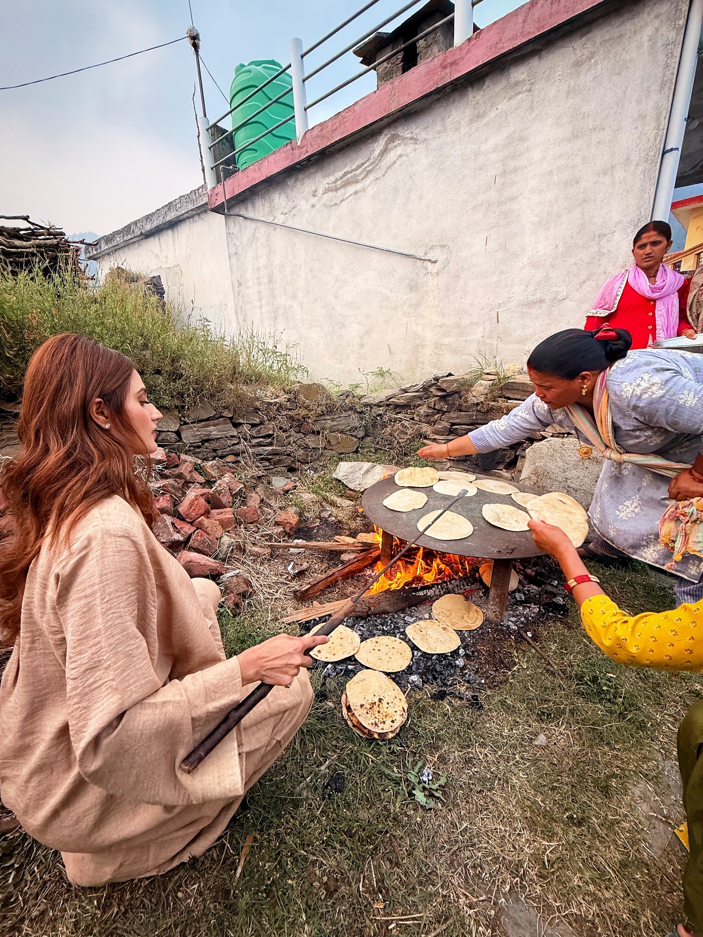 Aarushi Nishank Embraces Uttarakhand’s Culinary Heritage