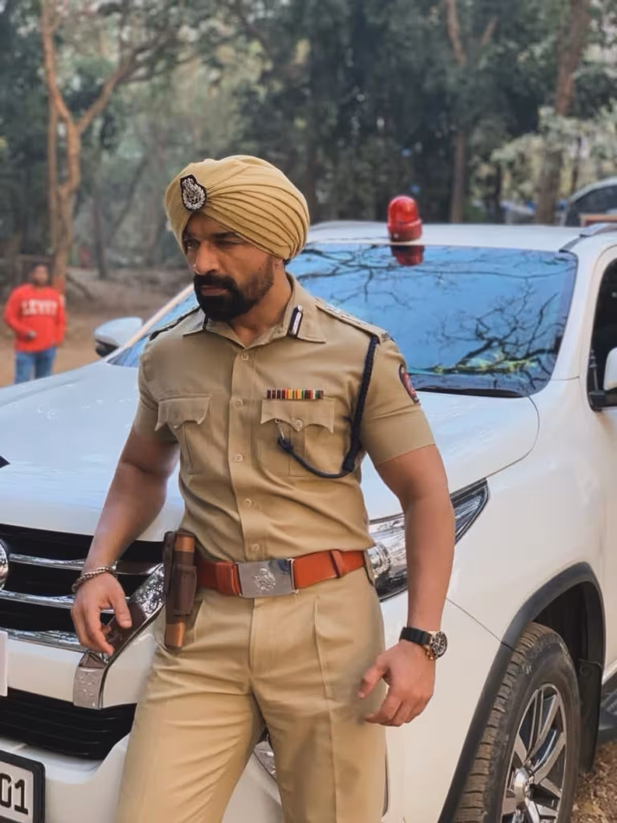 Ajaz Khan Shooting Update Actor Ajaz Khan reflects on shooting dynamics, embracing a quiet moment amidst challenges!