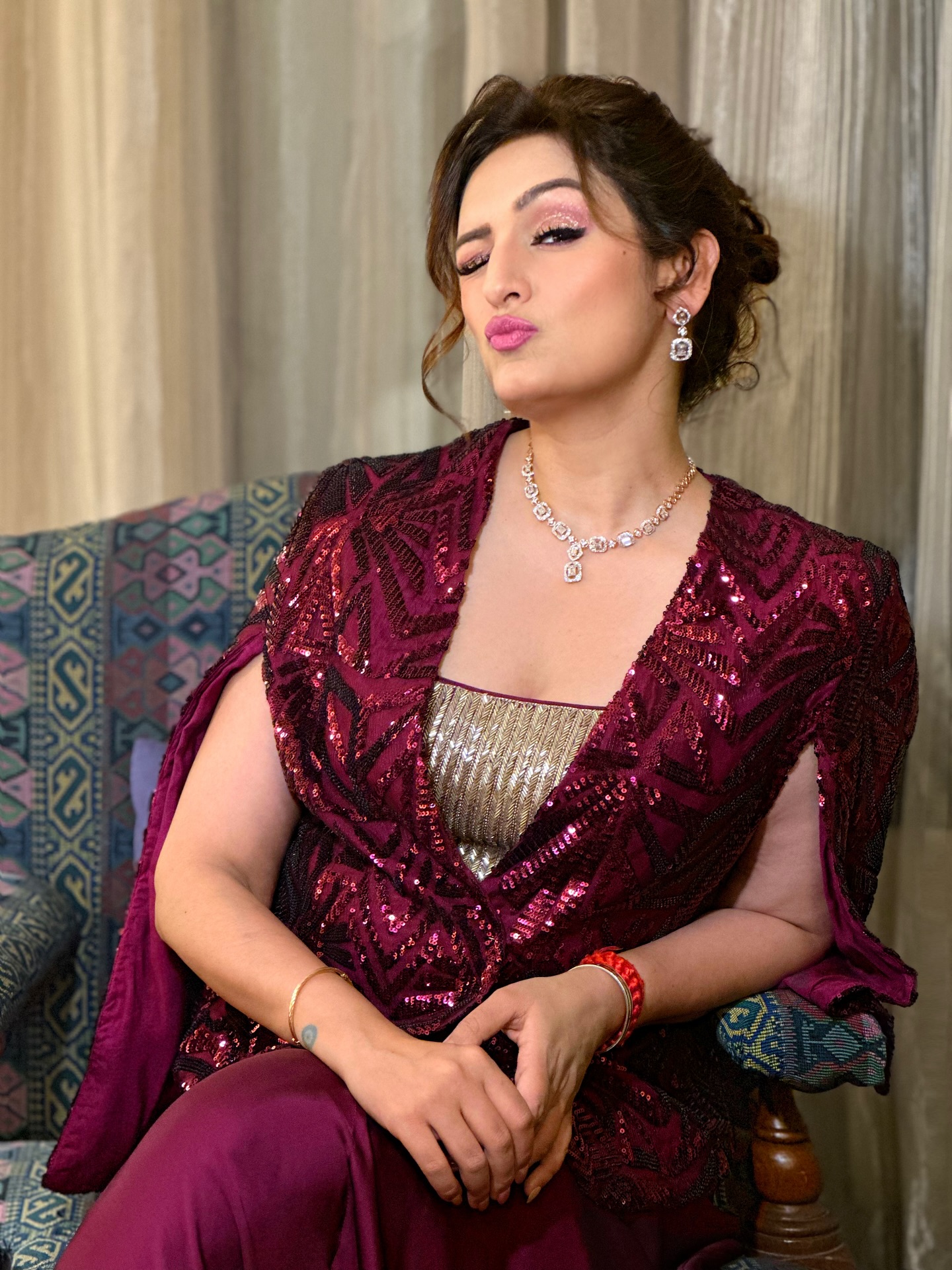 Akriti Kakar Stuns With Bold Stage Fashion