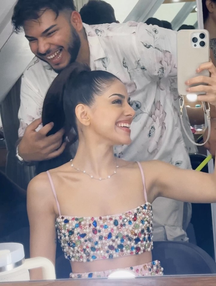 Alaya Furniturewala’s Camera Roll Moments