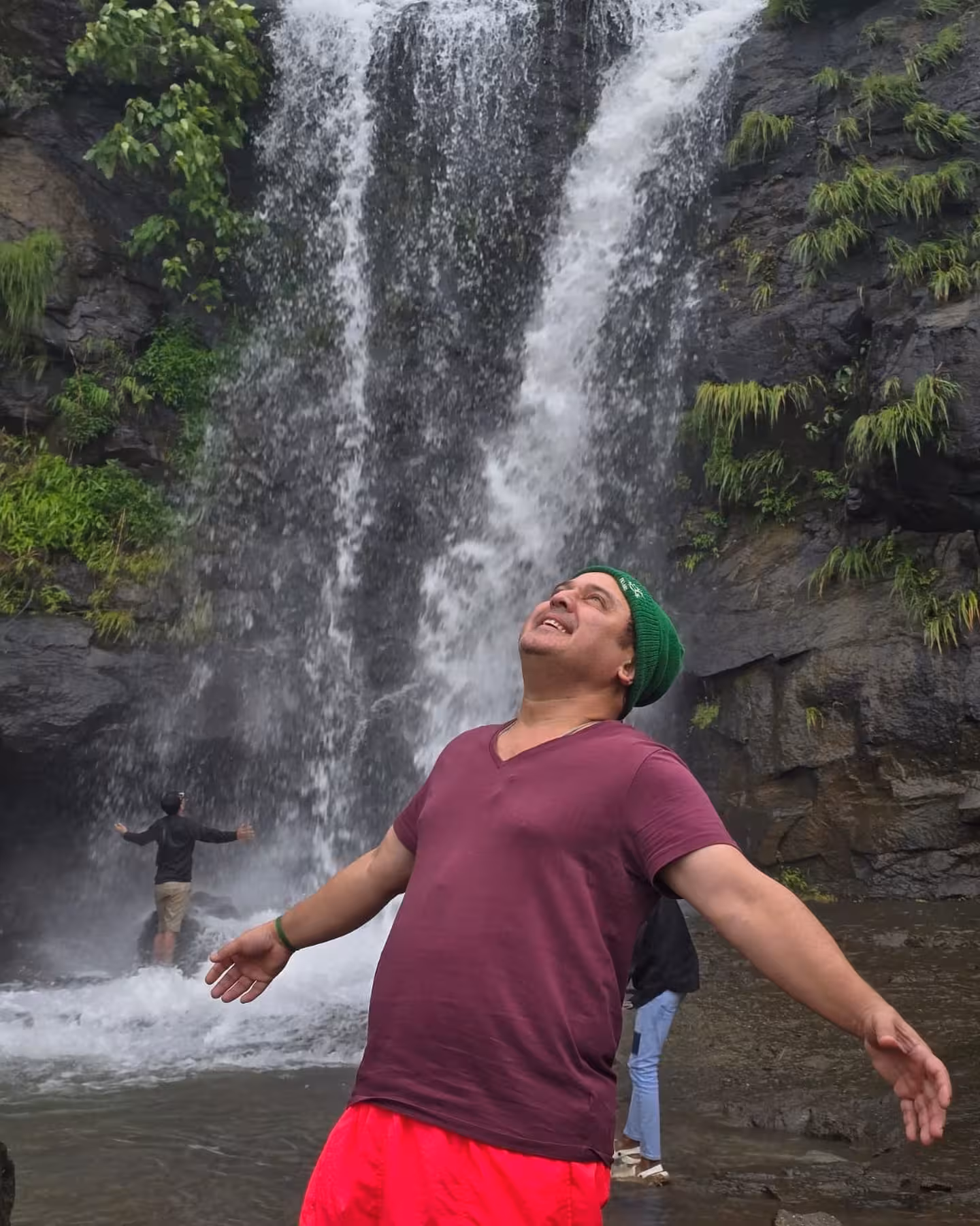 Ali Asgar urges us to embrace life boldly and seize every priceless moment with great vim.