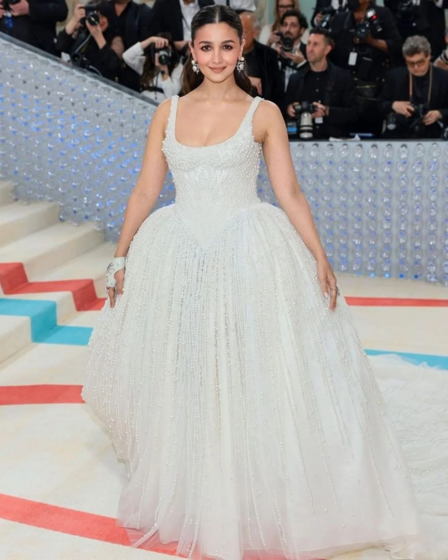 Alia Bhatt Shines On Red Carpet