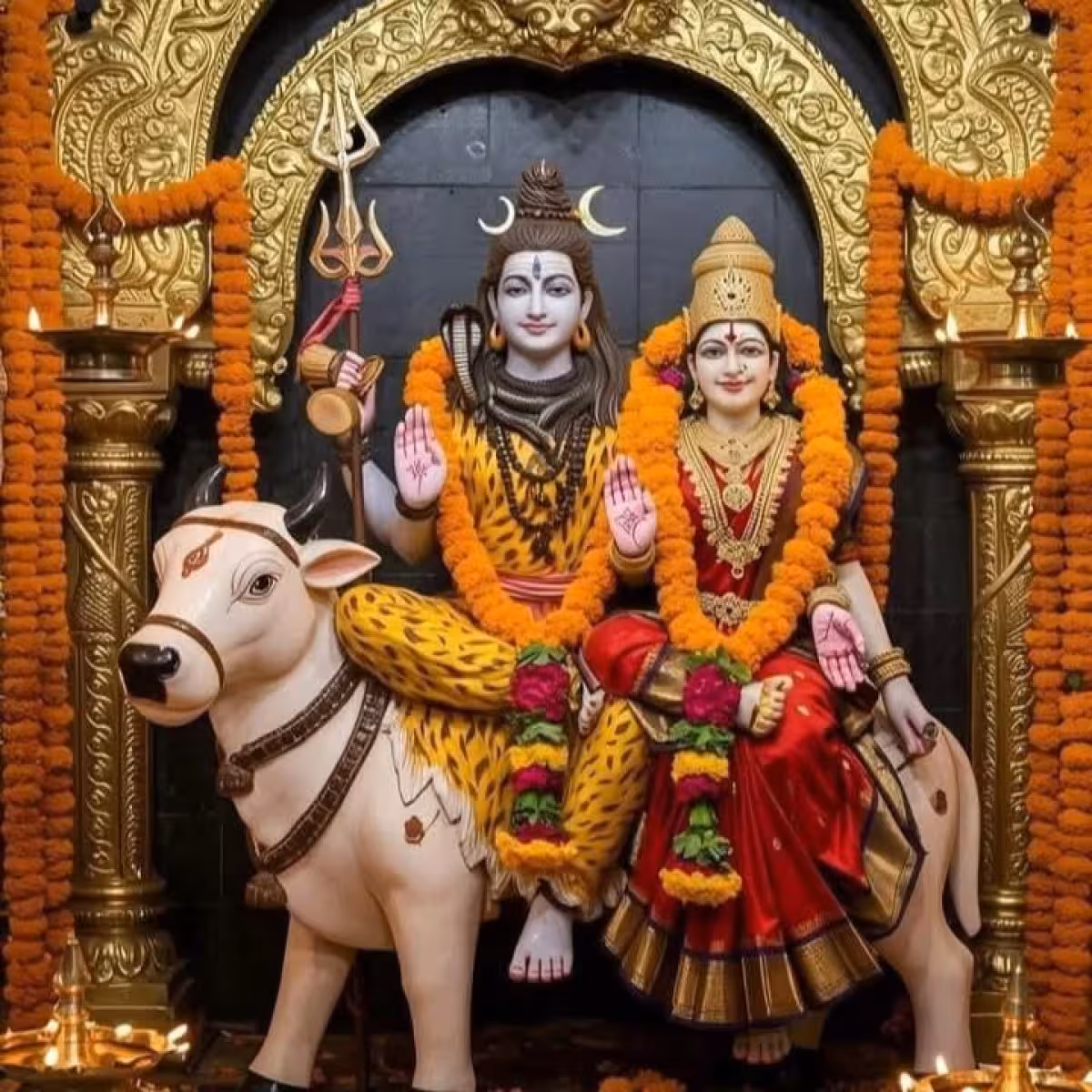 Amitabh’s Devotional Post Sparks Spiritual Vibe Veteran superstar shares a heartfelt 'हर हर महादेव' message resonating with faith and legacy.