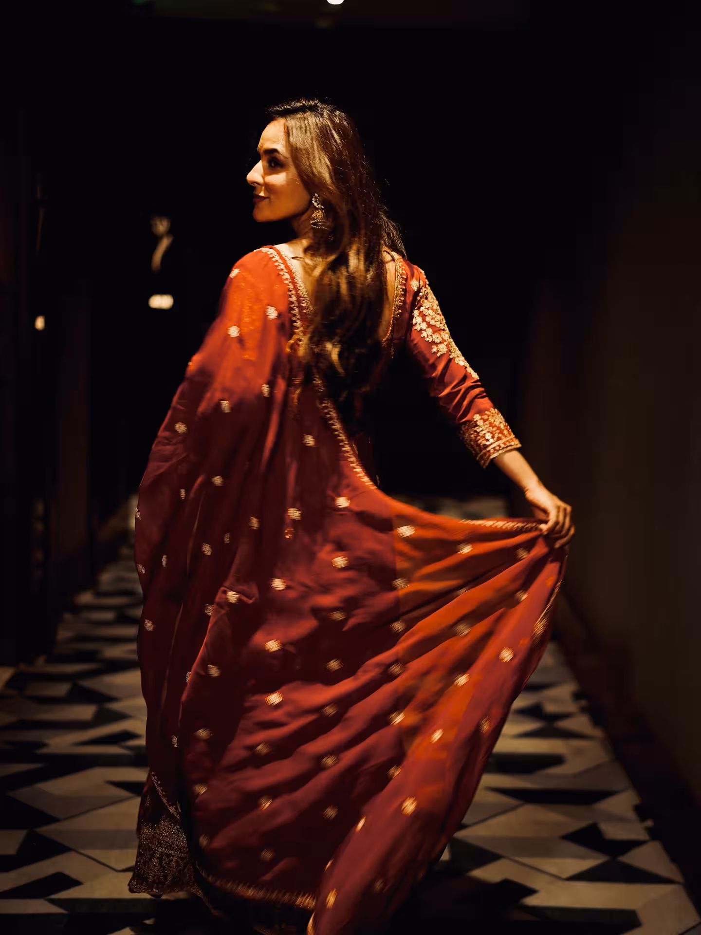 Angira Dhar Stuns In Chic Look Angira dazzles with selfmade makeup Almaari rental outfit and Sami Iran hair turning heads.