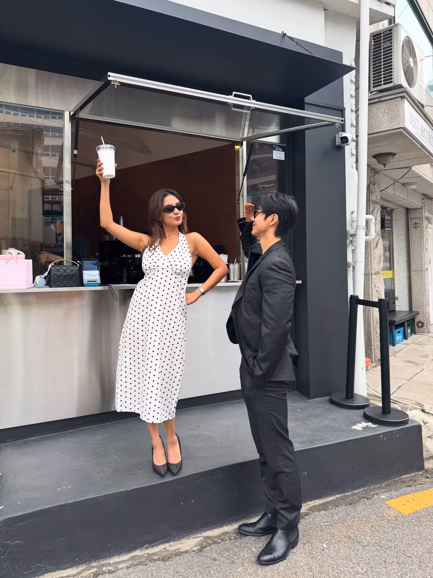Anushka Sen Illuminates Seoul With Soulful Vibes