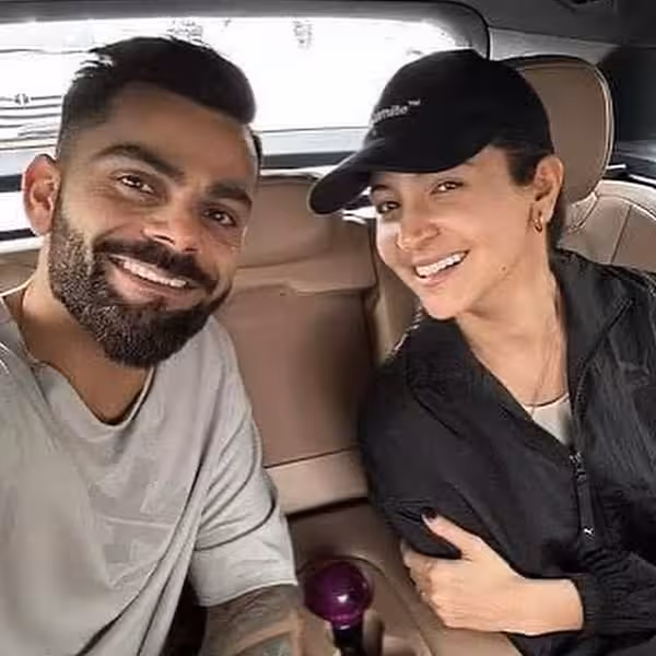 Anushka, Virat Enjoy London Family Moments
