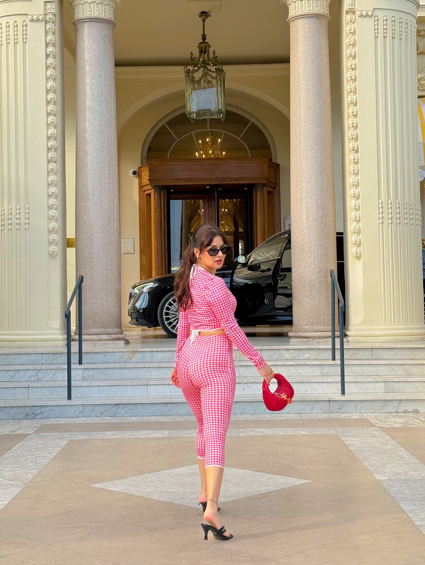Avneet Kaur Shines at Cannes