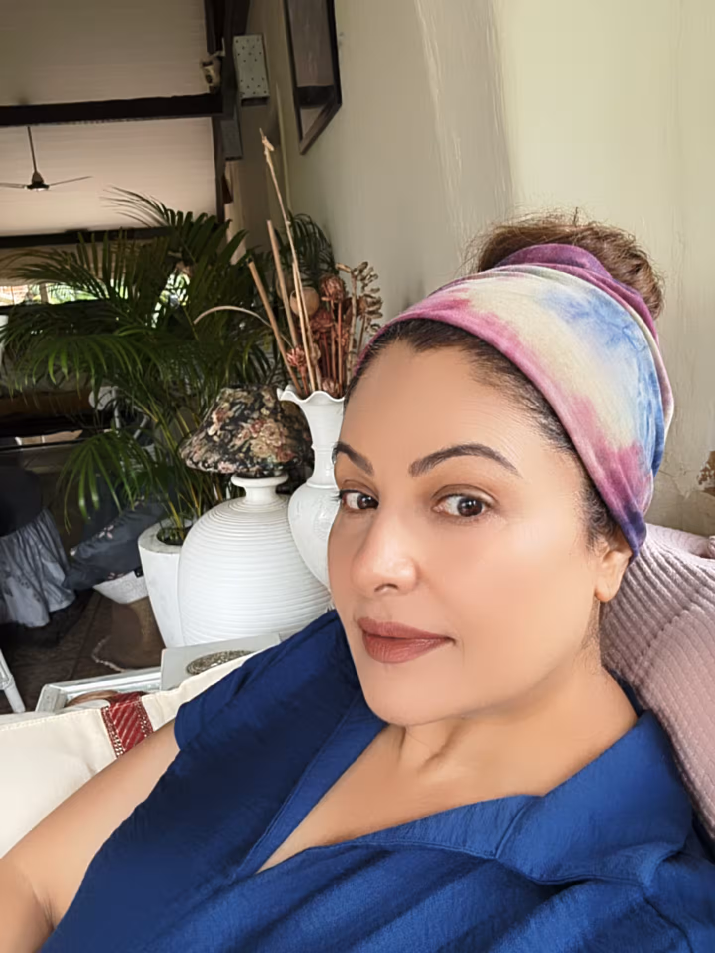 Ayesha Jhulka Chills in Style Ayesha Jhulka radiates chill allure in a candid snap echoing effortless star quality truly.