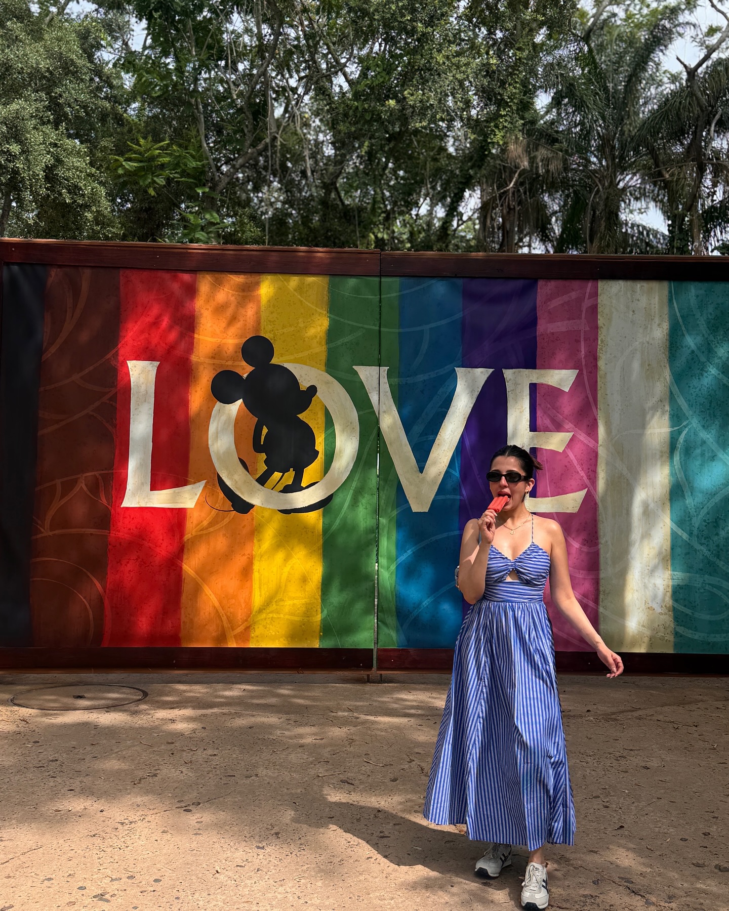 Barkha Singh’s Disneyland Selfie Adventure