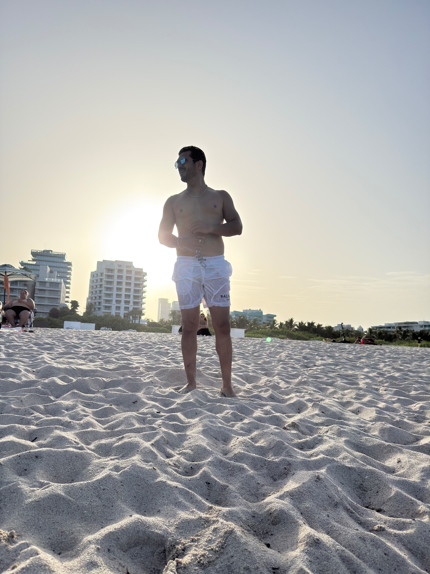 Beach Boy Charm: Arjun Bijlani Embraces Coastal Cool