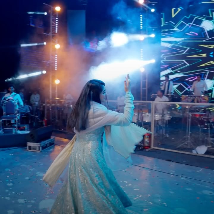Bhoomi Trivedi And Keerthi Sagathia Live Fusion