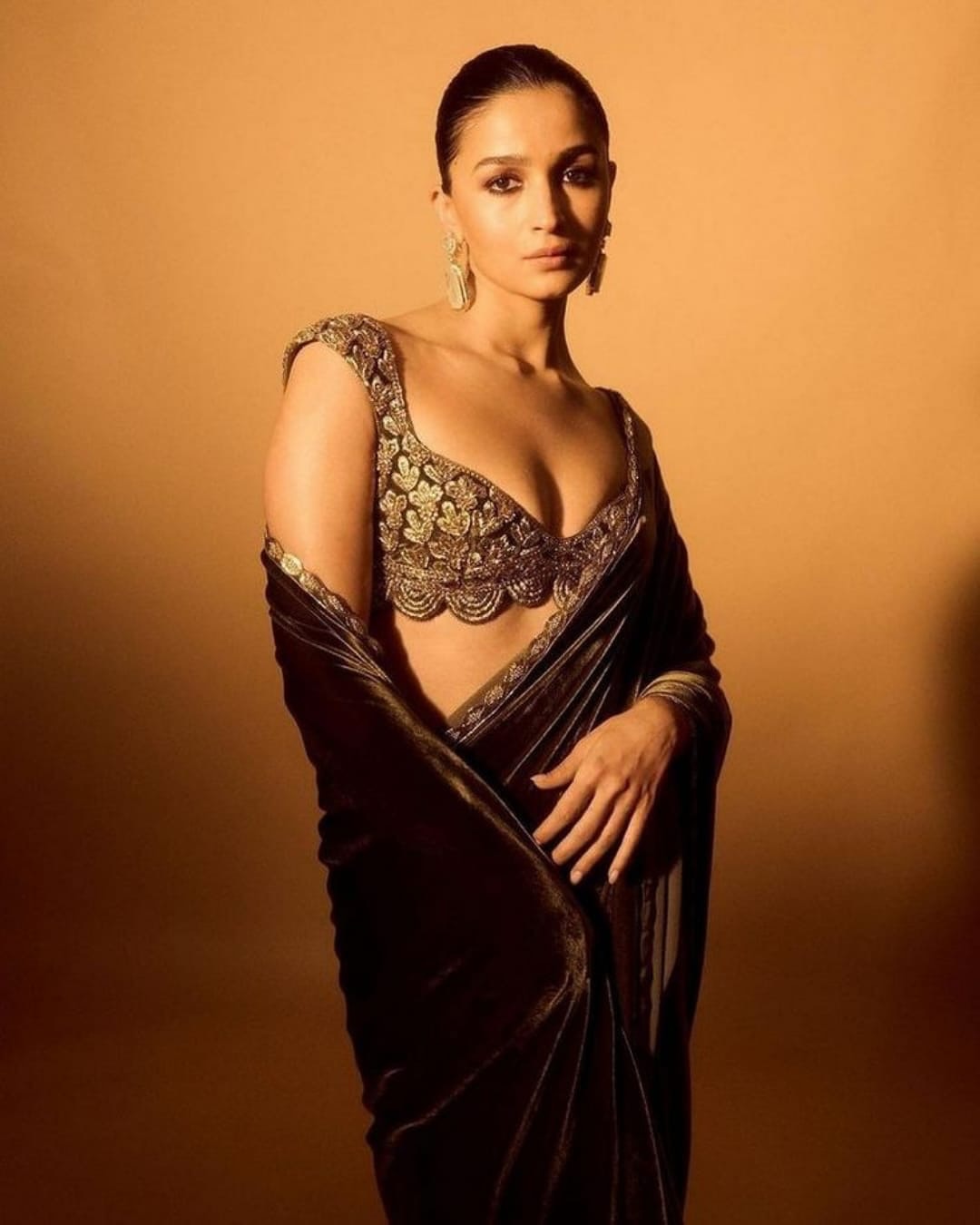 Bollywood Divas Rock Power Hairdo