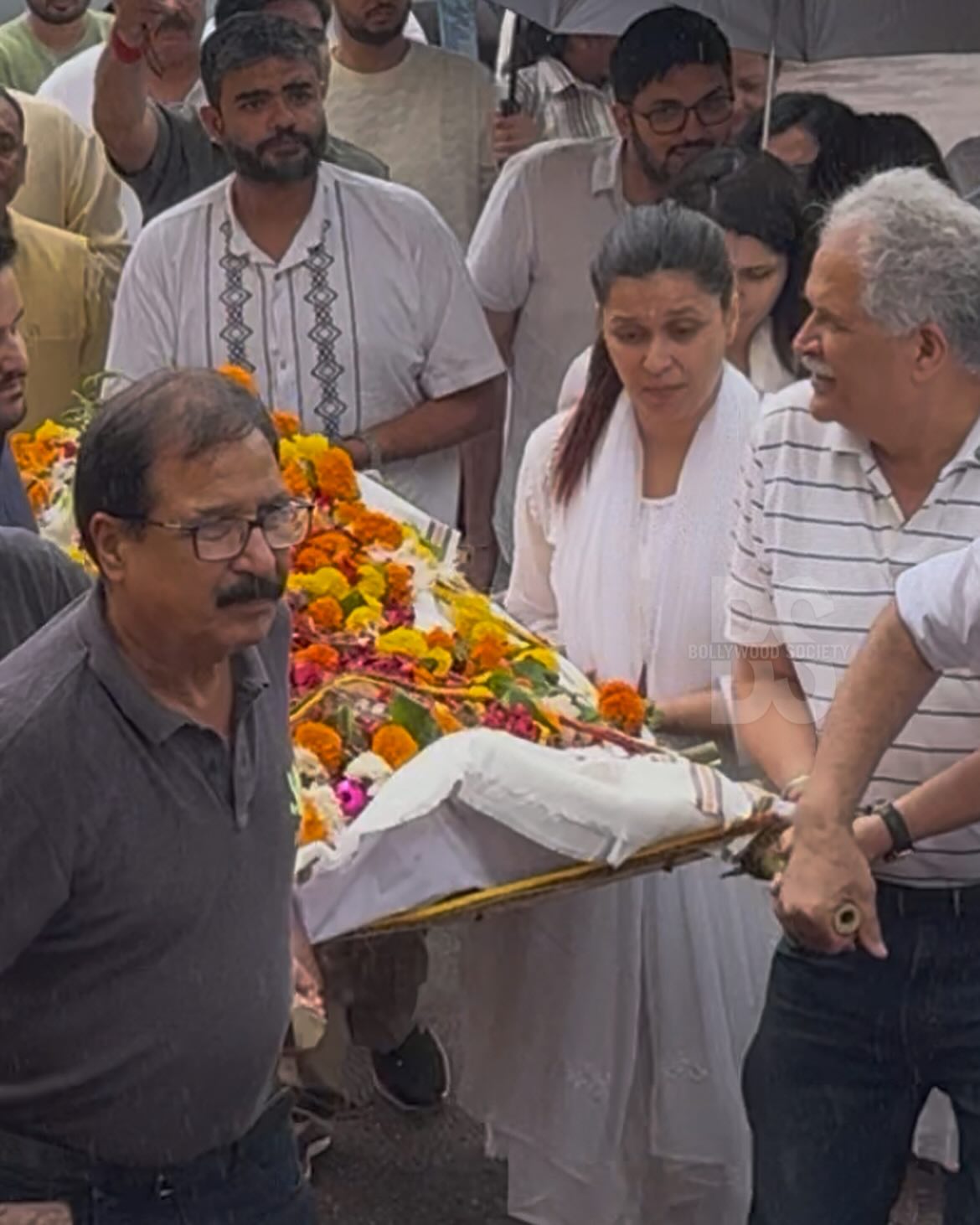 Bollywood Society Embraces 'Om Shanti' Message