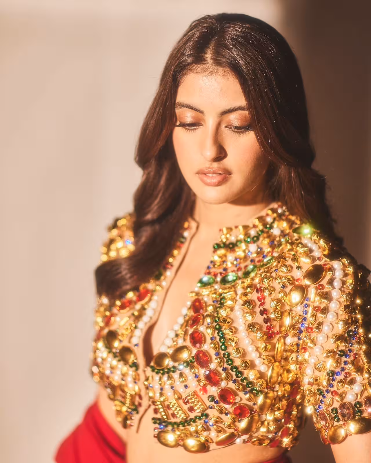 Navya Naveli Nanda stuns in a handcrafted Byzantine piece by Abu Jani Sandeep Khosla Wow