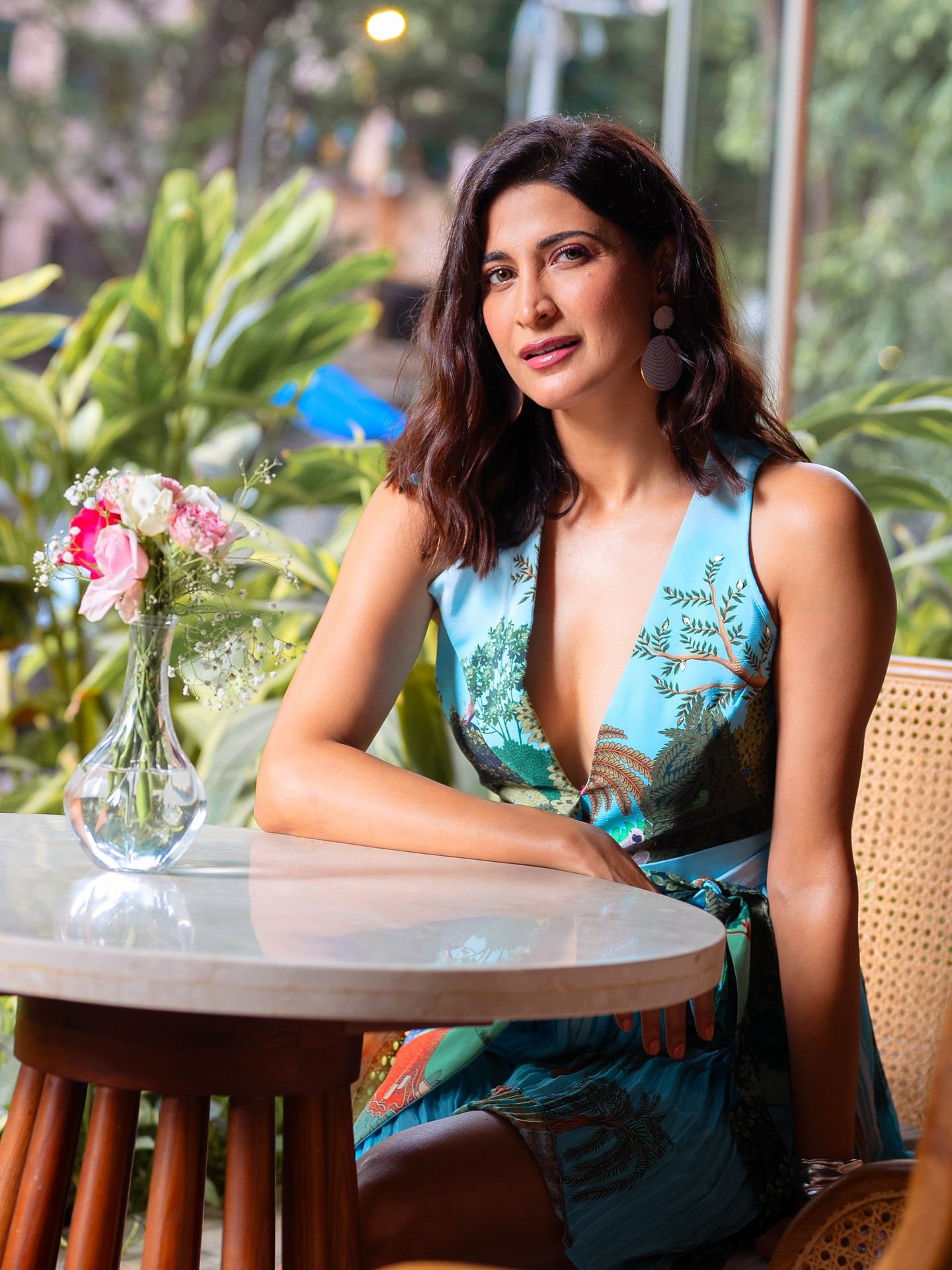 Coffee Sparks: Aahana Kumra’s Saturday Twist