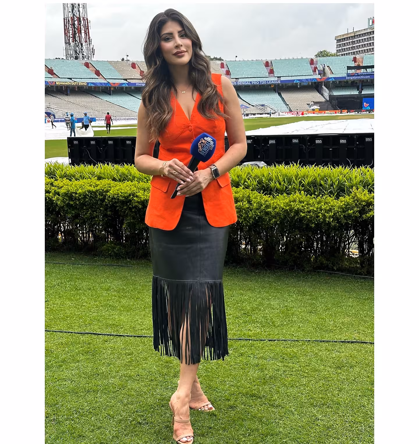 Cricket Thrills At Eden Gardens Karishma Kotak captures cricket excitement and emotions during an Eden Gardens spectacle.!