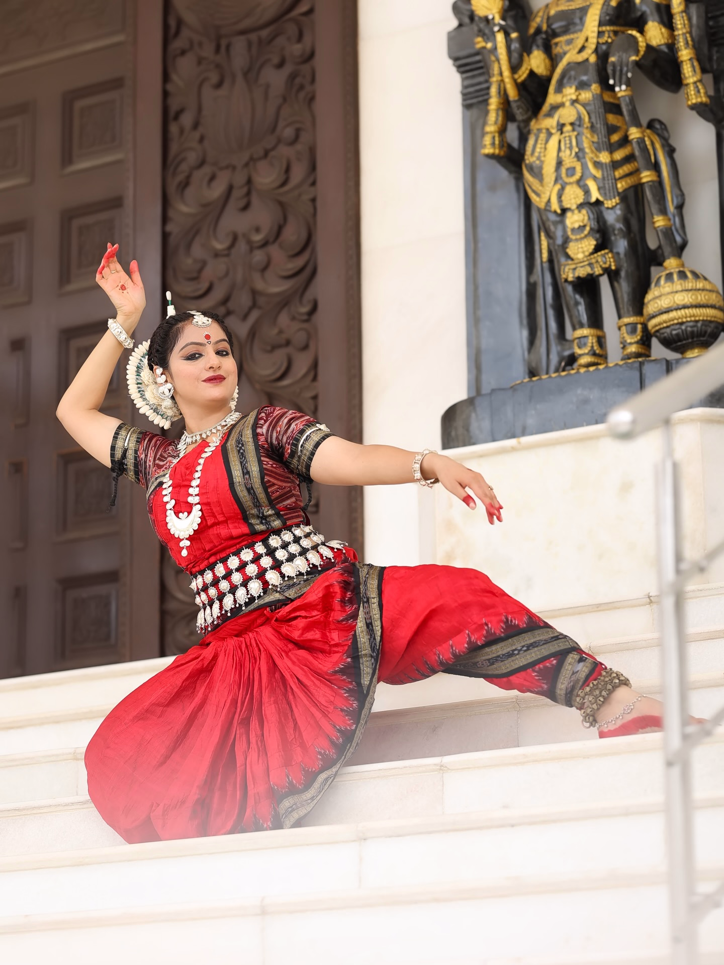 Deepika Singh Honors Odissi Mentors