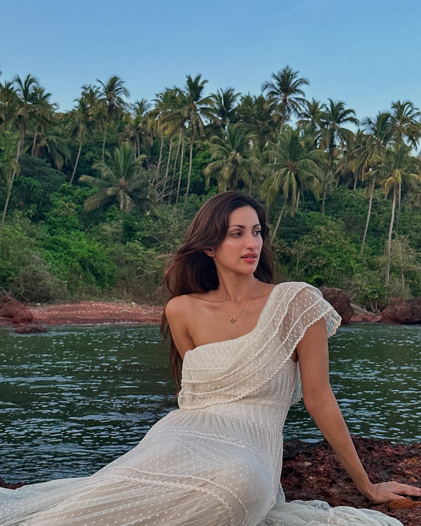 Diksha Singh Embraces Home Vibes
