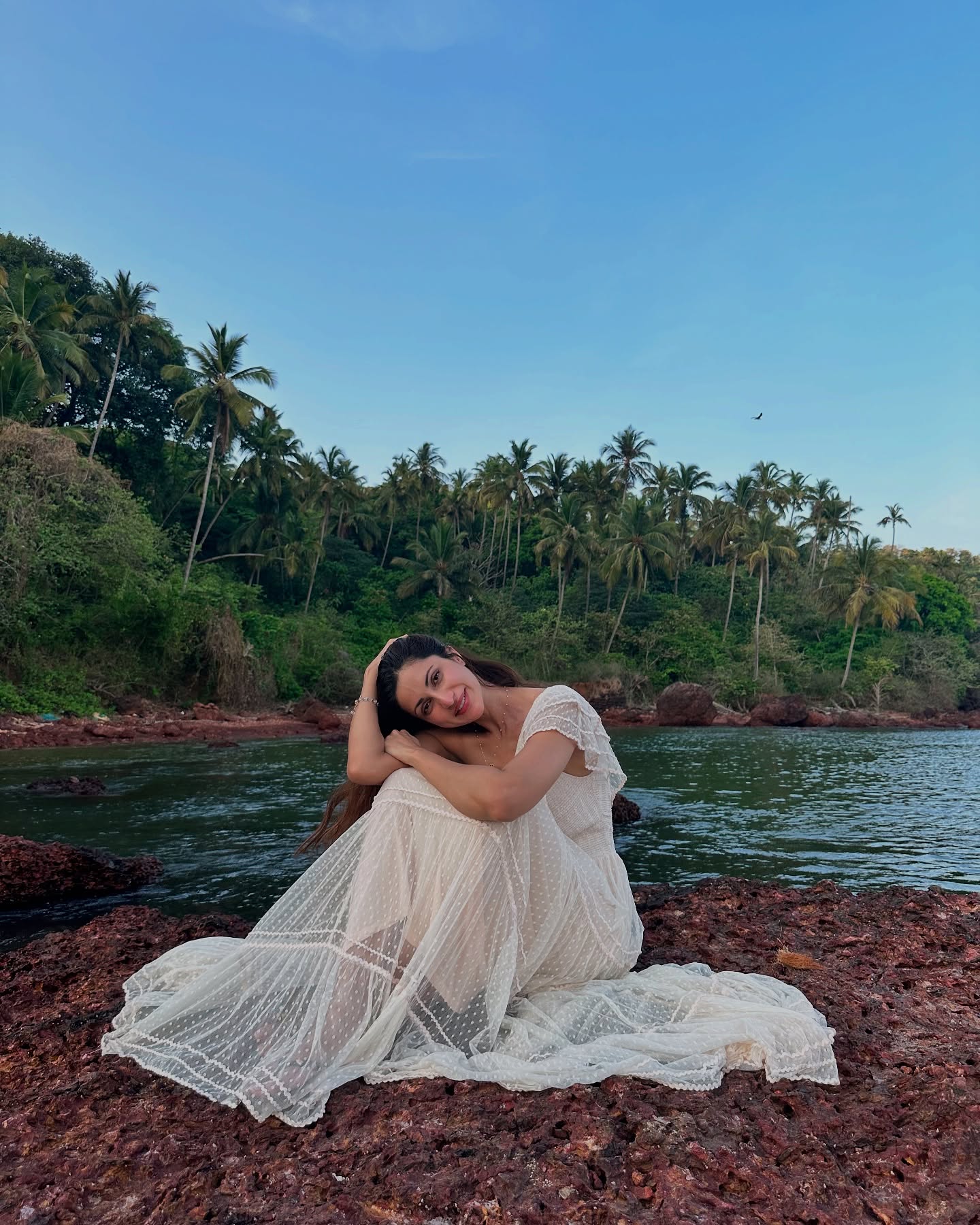Diksha Singh Embraces Home Vibes