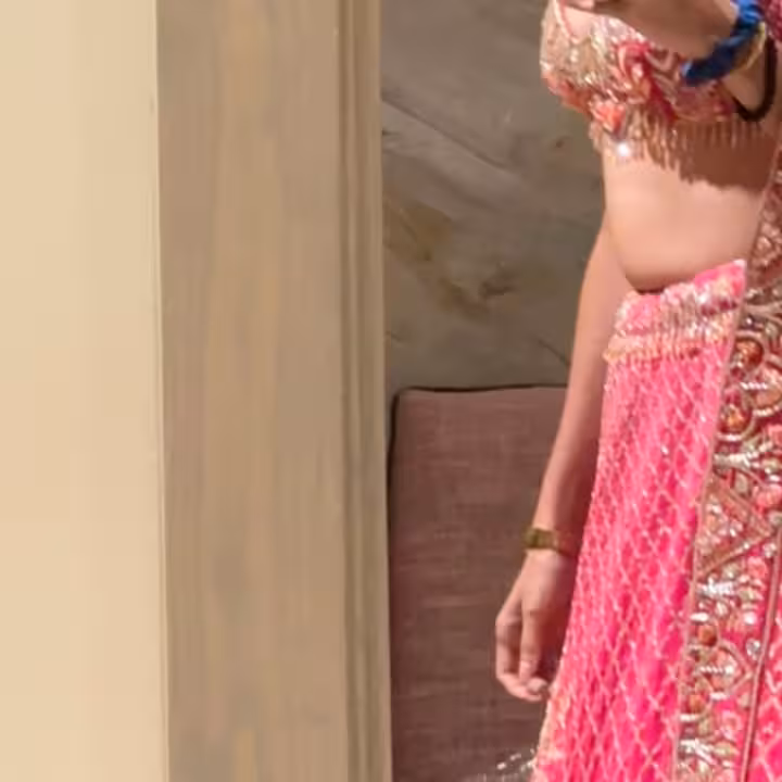 Diksha Singh’s Unique Style Statement