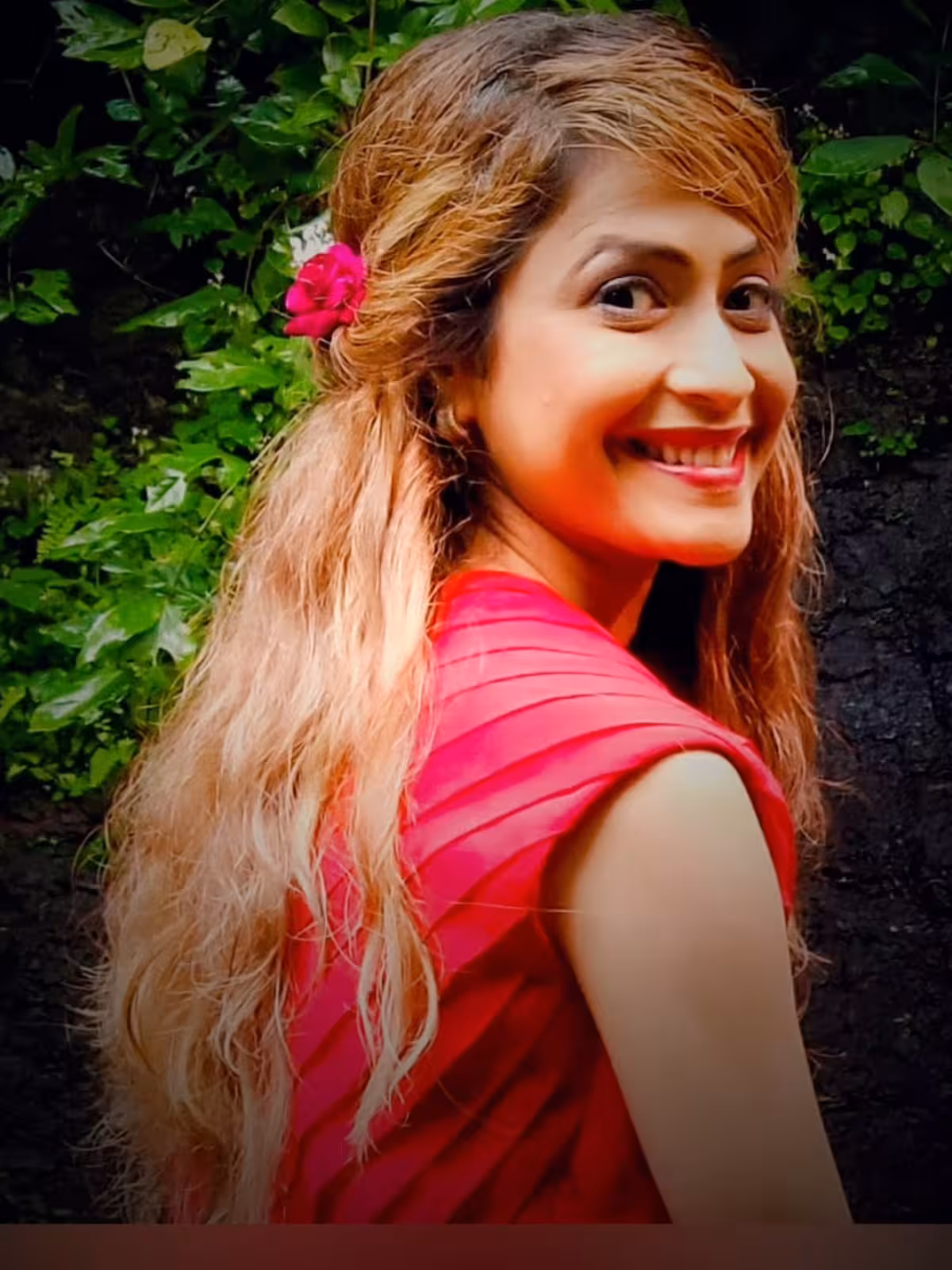 Dimple Jhangiani Spreads Joyful Vibes Dimple encourages fans to relish the monsoon magic with endless smiles and sparkling optimism.