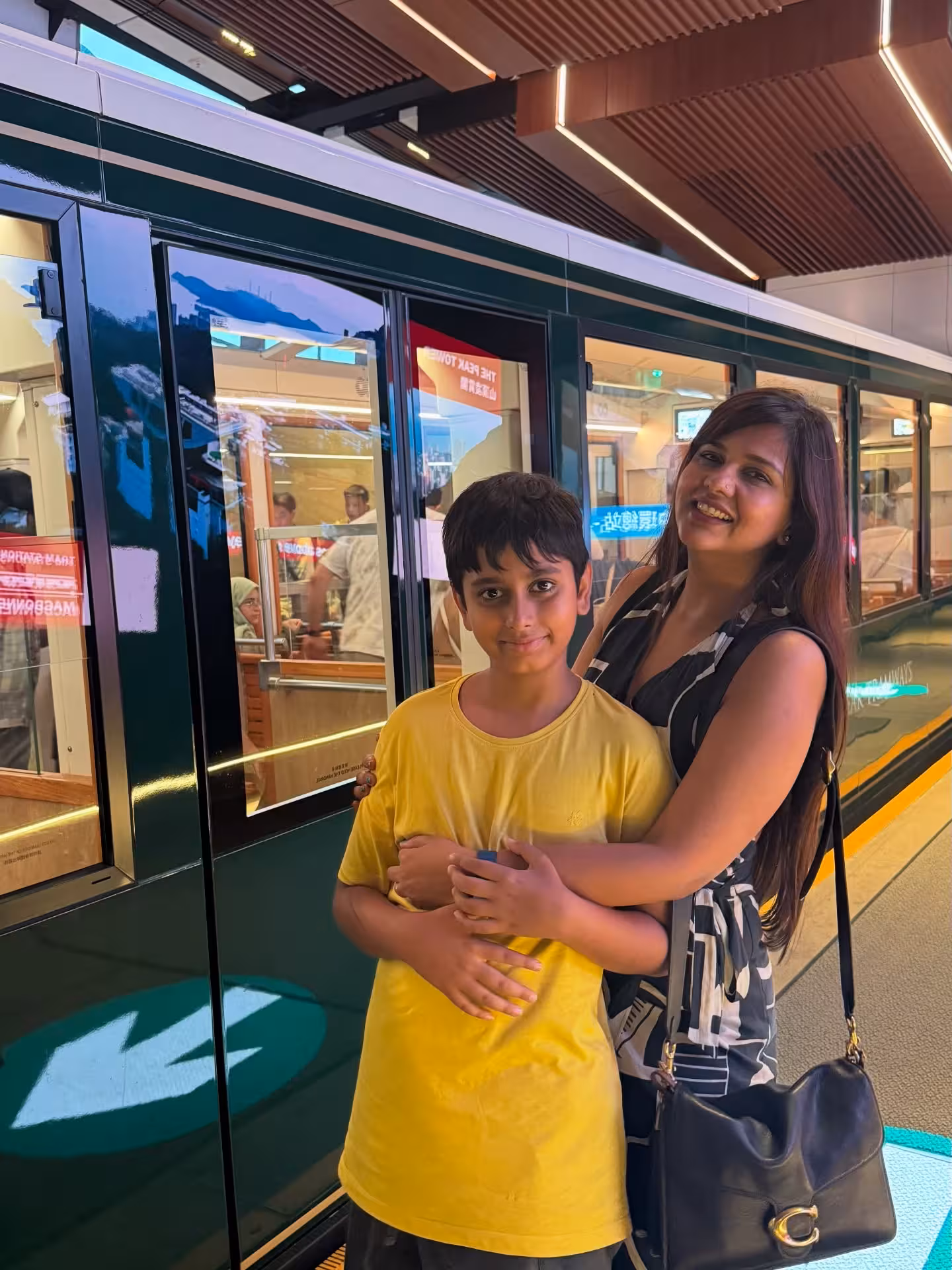 Disneyland Hongkong: End Of Summer Vacations