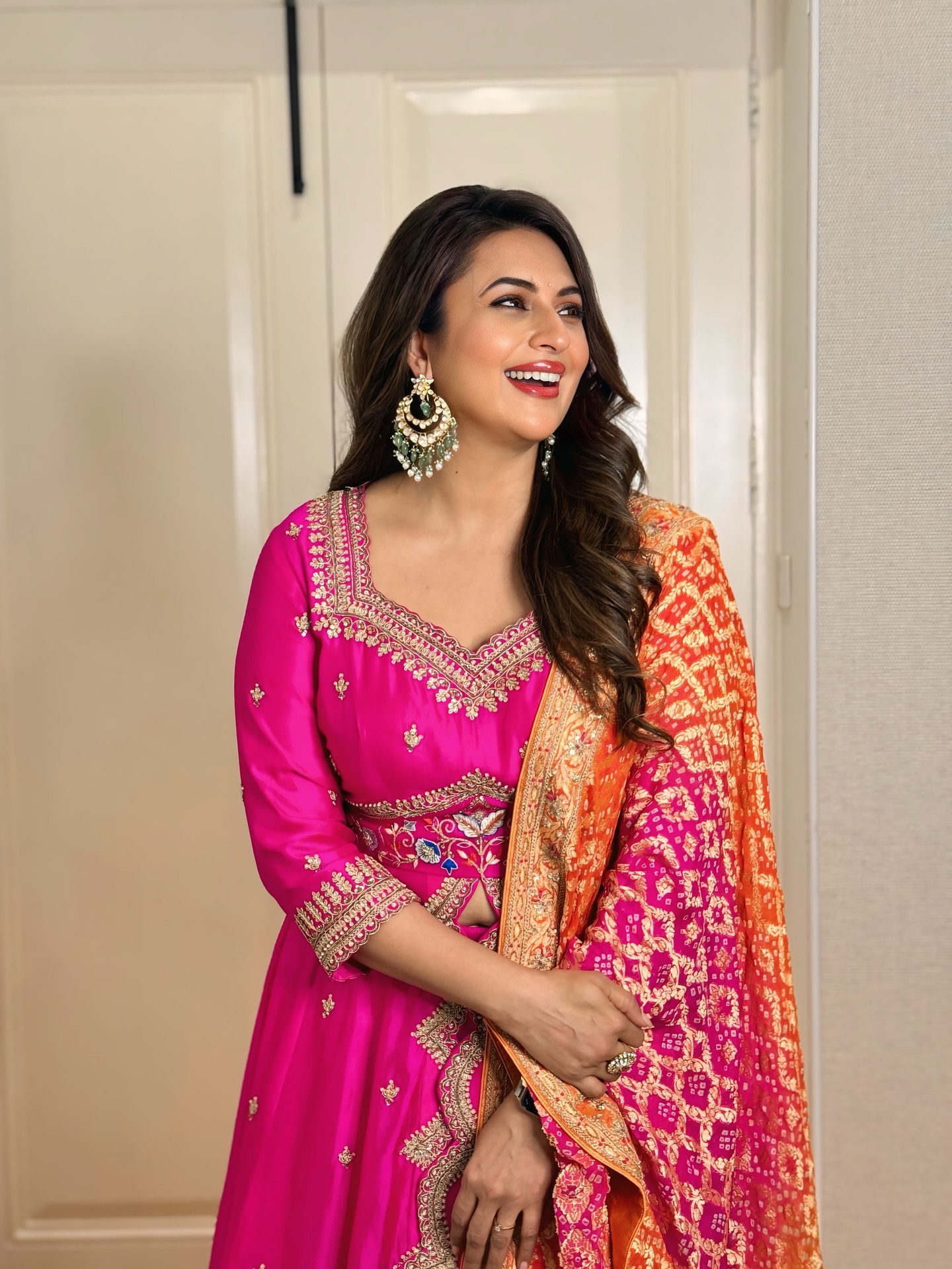 Divyanka Photobomb Stuns In Candid Clicks