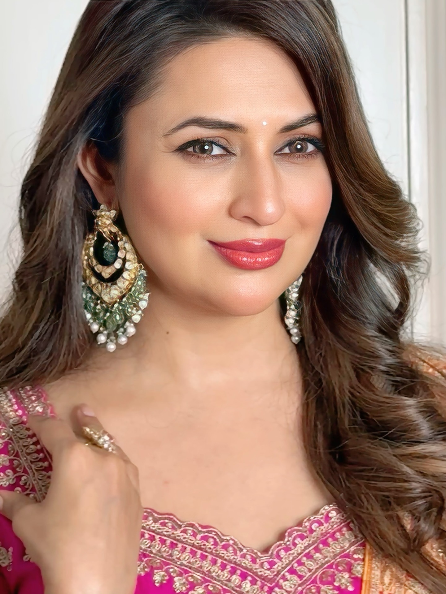 Divyanka Photobomb Stuns In Candid Clicks